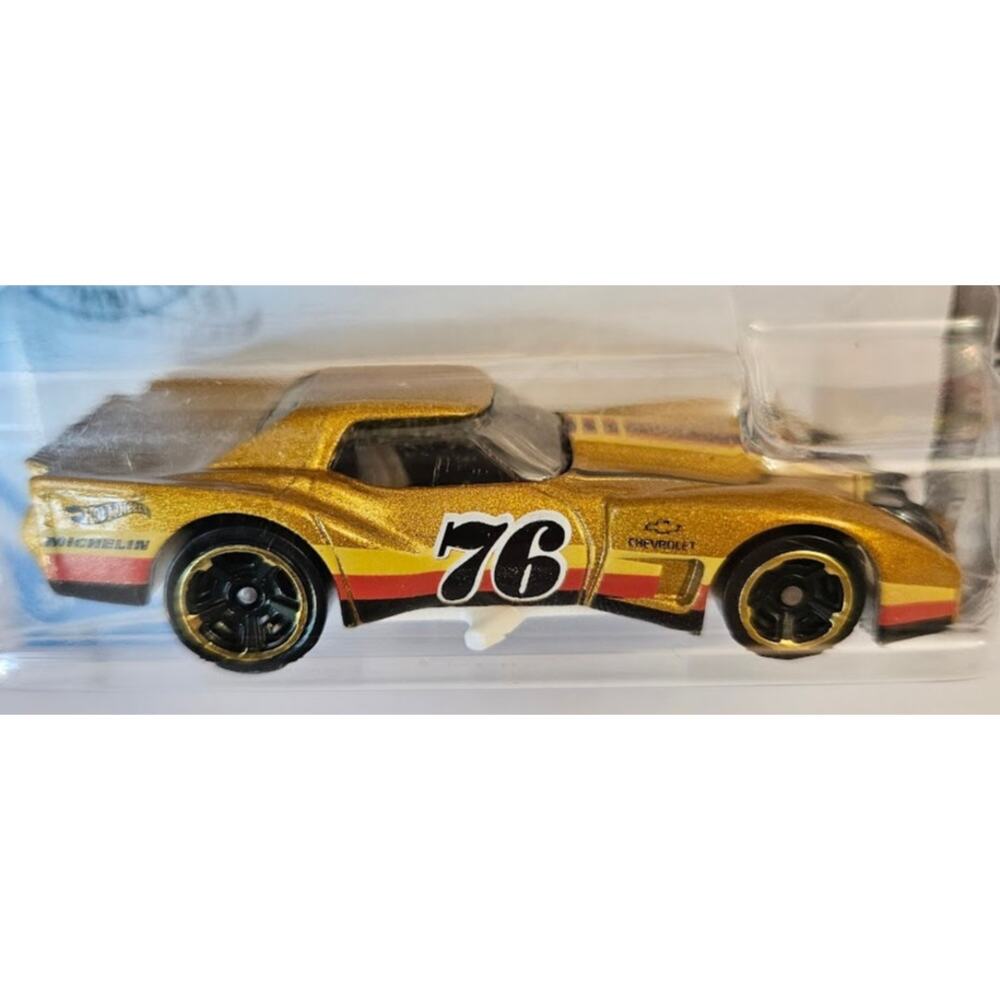 '76 Greenwood Corvette Hot Wheels Year 2017 #34/250, HW Race Day, Gold Die Cast - Picture 5 of 8